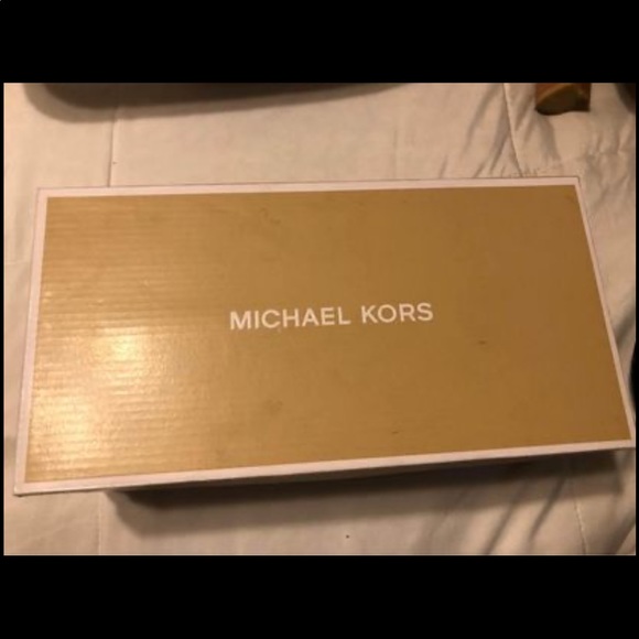 Brand New Michael Kors Flats - Picture 3 of 3